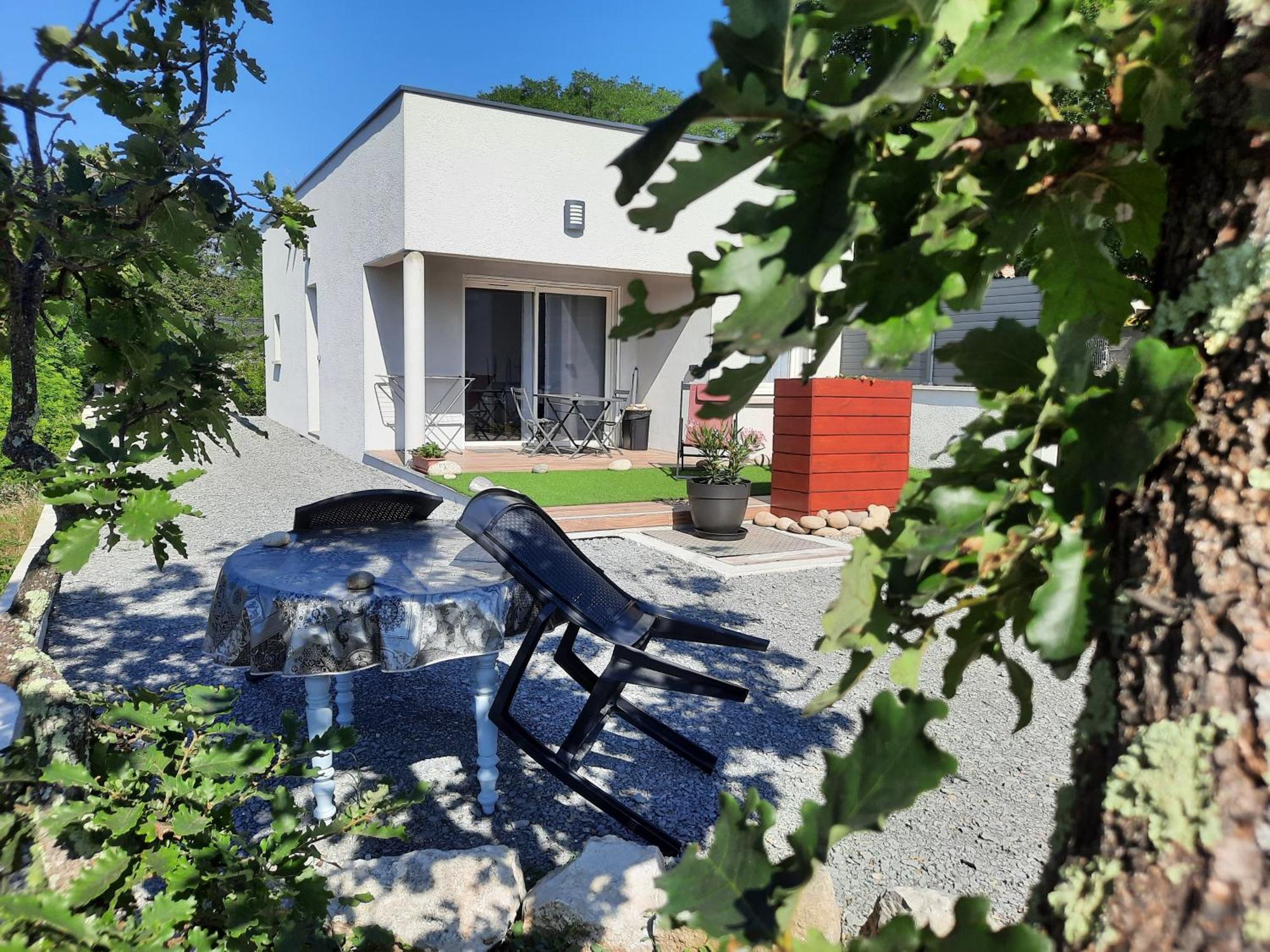 Le Cocon Lussas Exterior foto